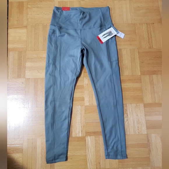 High Rise 7/8 Legging with Pockets - Picture 1 of 4